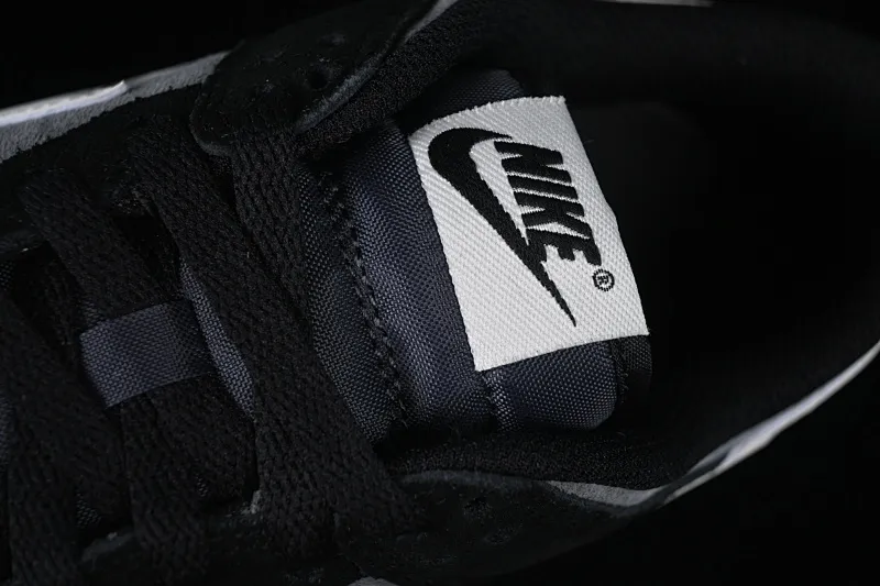 All categories Nk SB Dunk series Nk SB Dunk Low low-top sneakers Nk Dunk Low black and gray color low-top casual sneakers HQ1931-001